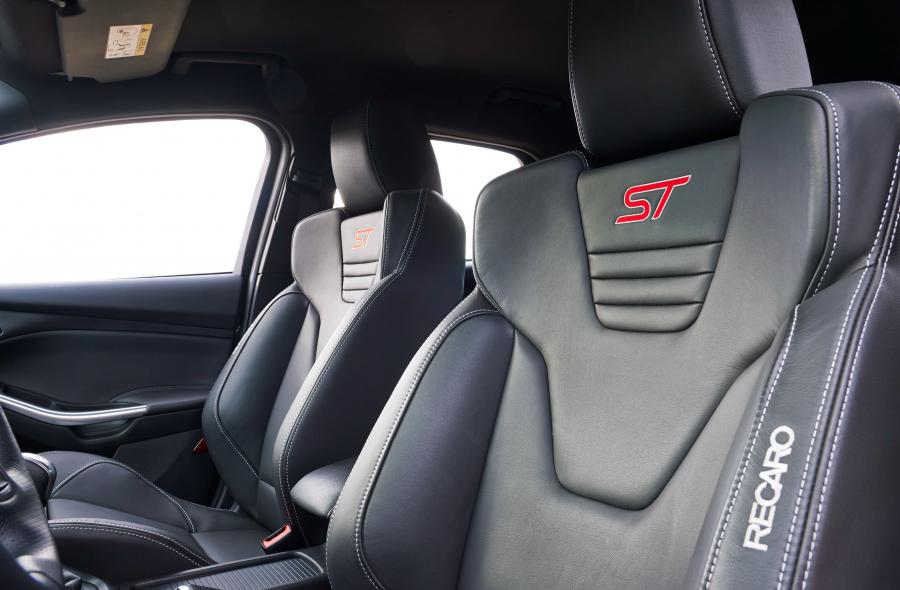  Ford Focus ST Turnier 2014 года  (фото 3 из 18)
